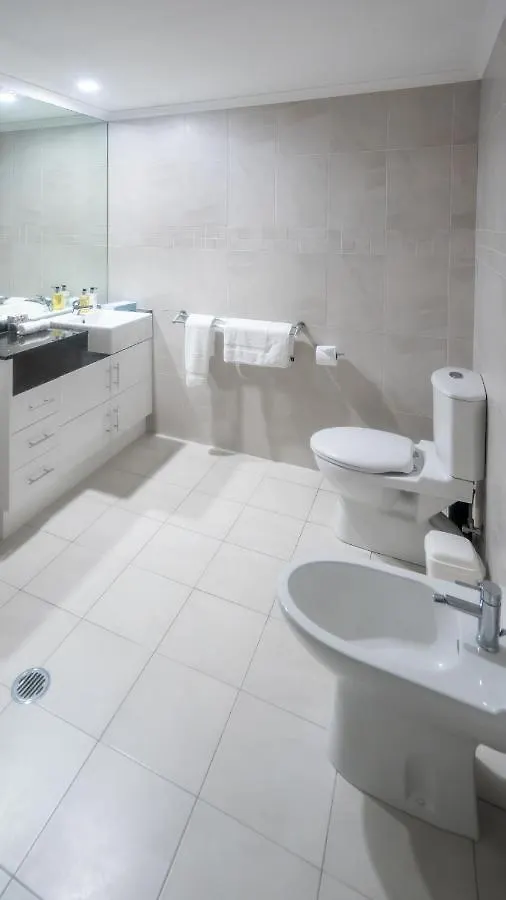 Aparthotel Waters Edge Apartment Cairns