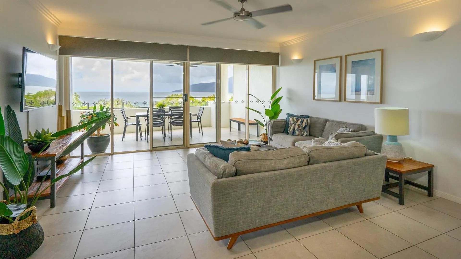 Waters Edge Apartment Cairns